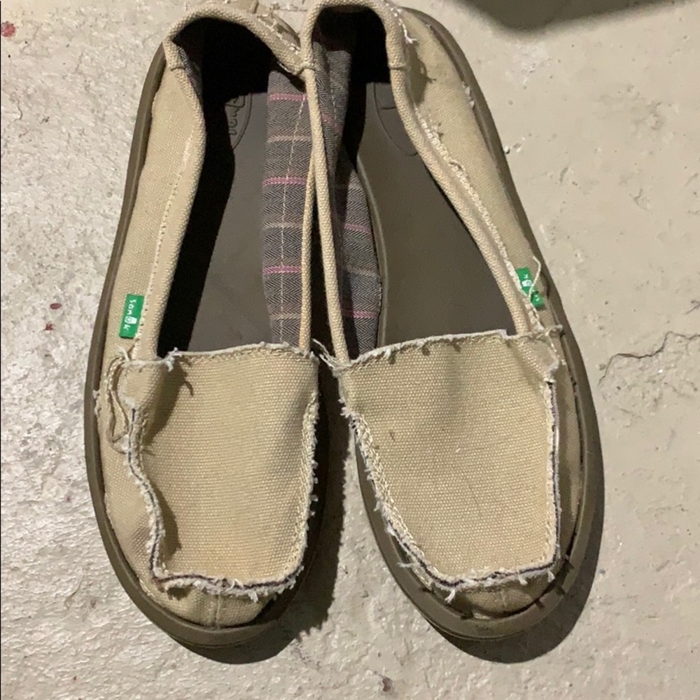 Sanuk loafers